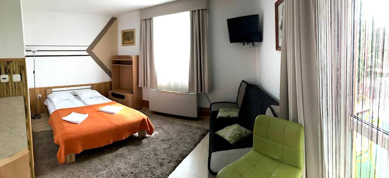 Apartamento ART Éden Hajdúszoboszló Exterior foto